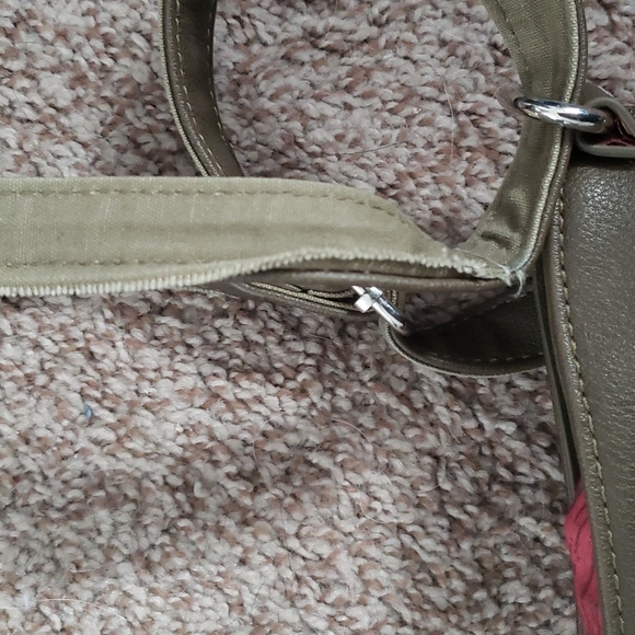Olive green David Jones purse guc - Picture 6 of 6